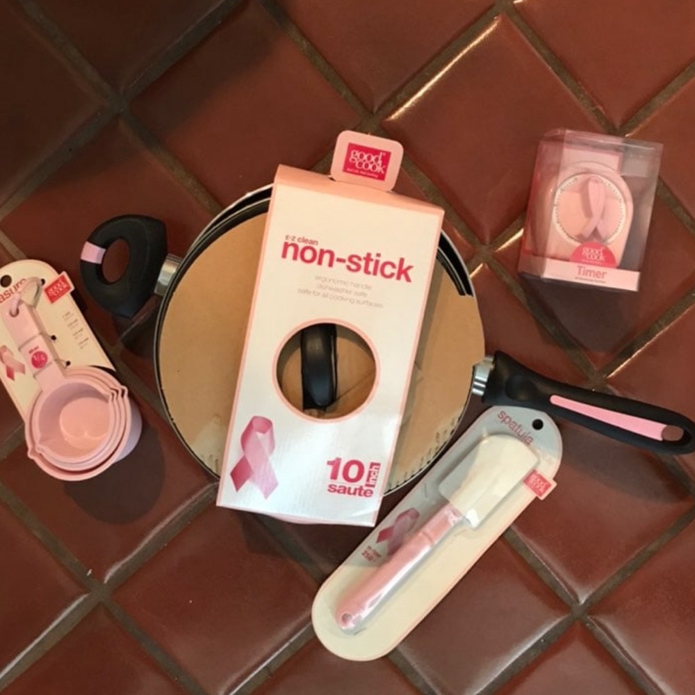 Good Cook pan, spatula, measuring cups, timer